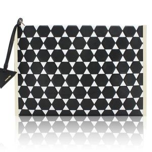 NWT HEIRLOOM Leather Embossed Flat Clutch